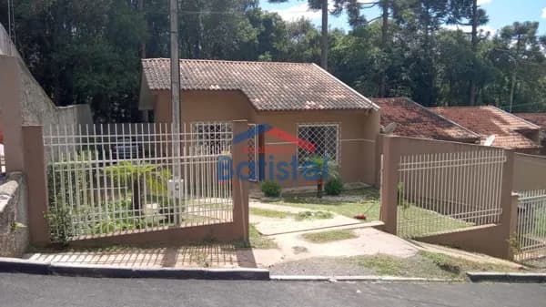 Casa em Campo Largo - Conjunto Habitacional Monsenhor Francisco Gorski