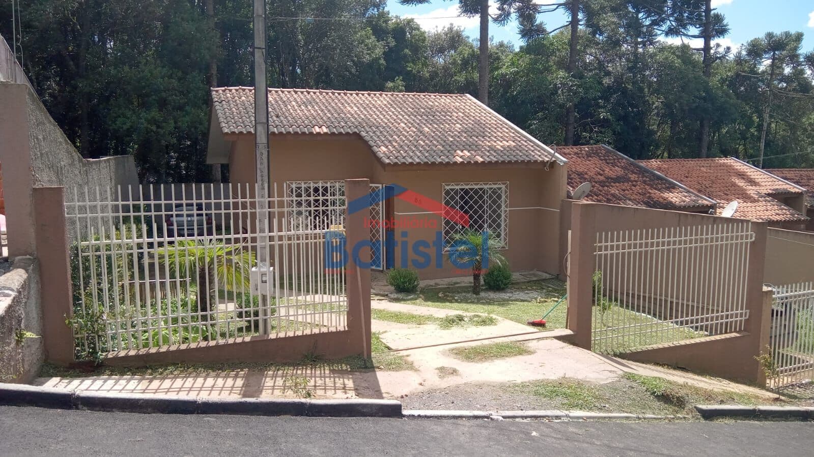 Casa em Campo Largo - Conjunto Habitacional Monsenhor Francisco Gorski