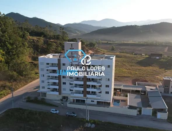 Apartamento 3 quartos e 2 vagas no Centro de Paulo Lopes