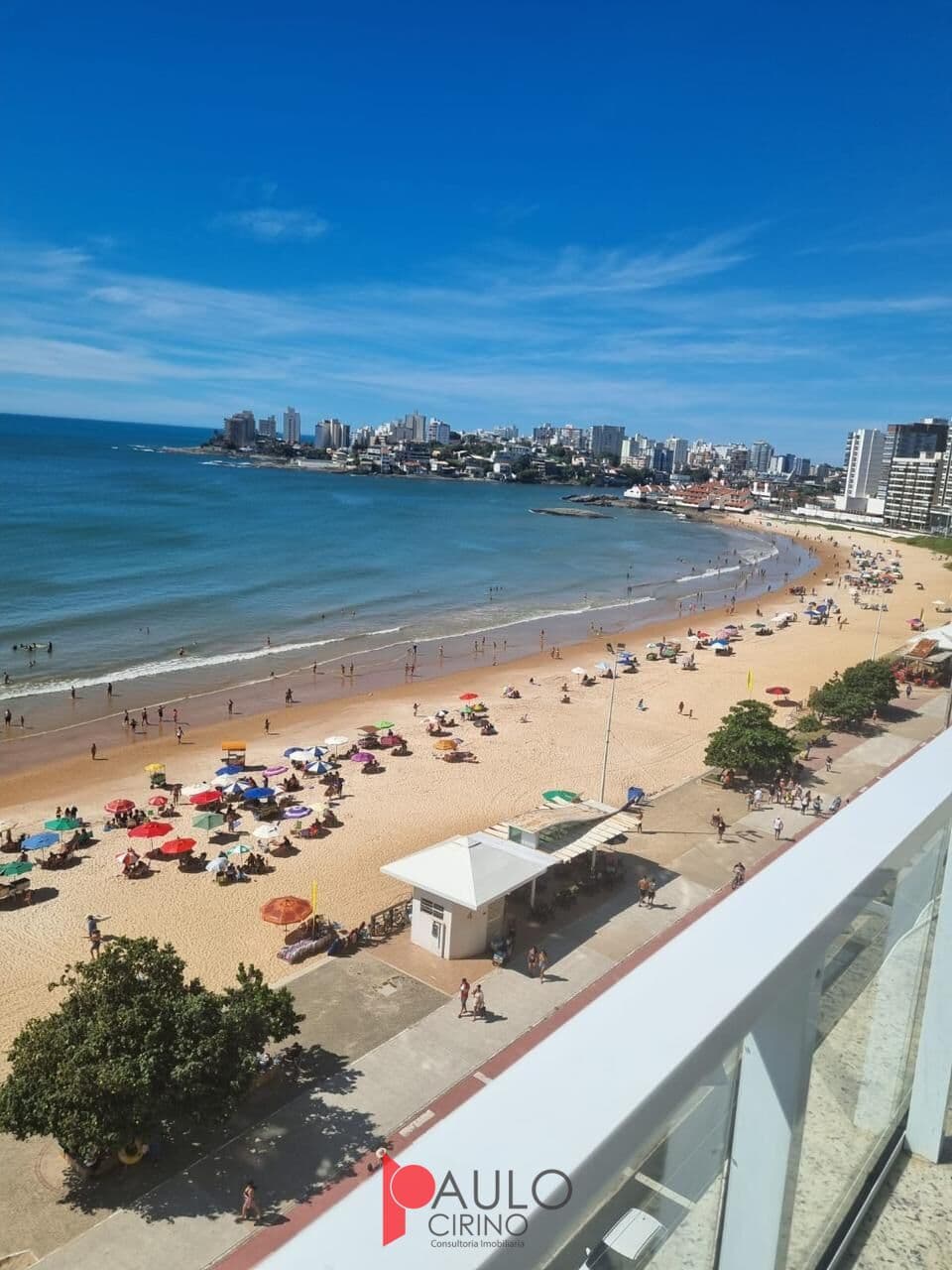 Flat em um excelente prédio na Praia do Morro