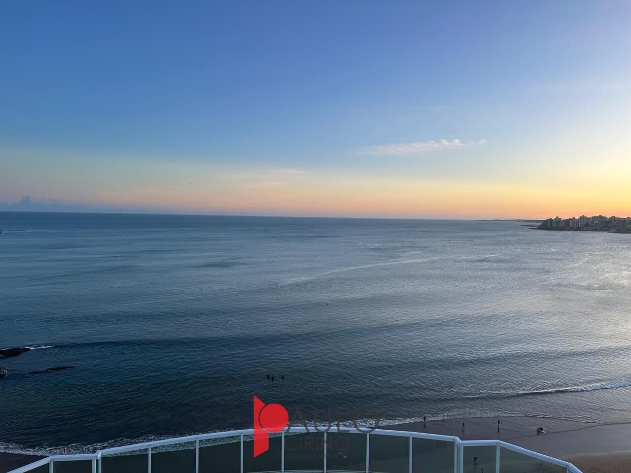 Cobertura Duplex Alto Padrão Frente ao Mar em Praia do Morro, Guarapari/ES