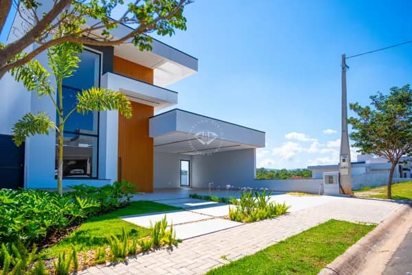 SOBRADO COM PISCINA E PROJETO INCRÍVEL