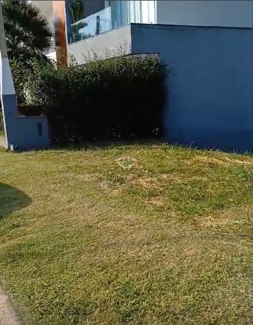Lote a venda com localização privilegiada