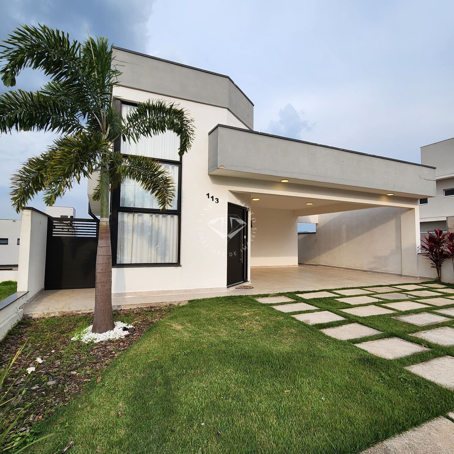 Linda Casa em Conceito aberto Porteira Fechada