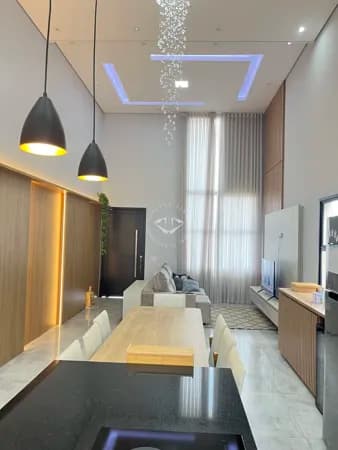 Casa térrea completa, com piscina e 3 suítes prontas para te receber!