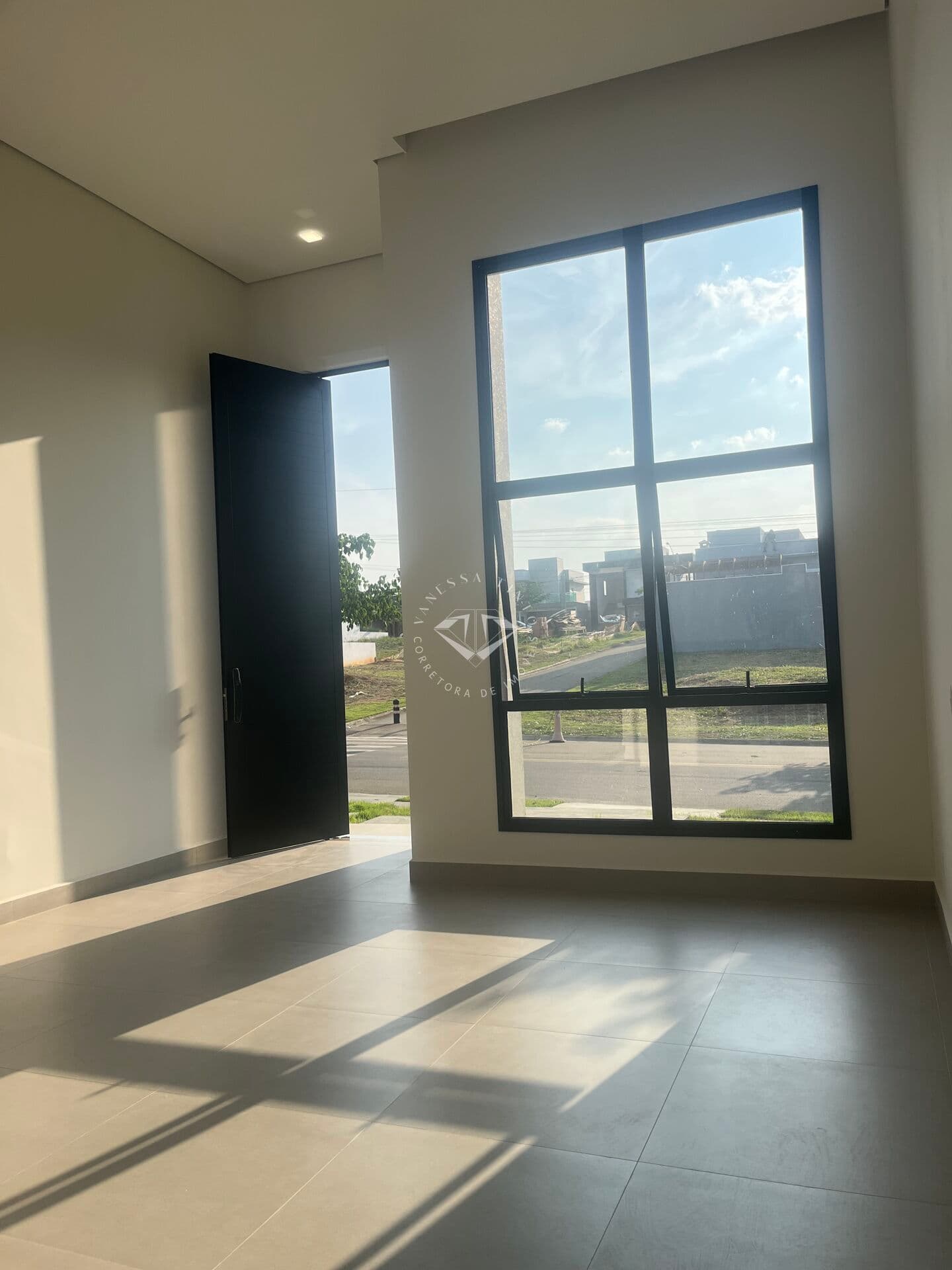 Lindo Sobrado com Área Gourmet Reservada