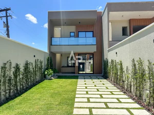 Casa de Condomínio em Eusébio - Urucunema
