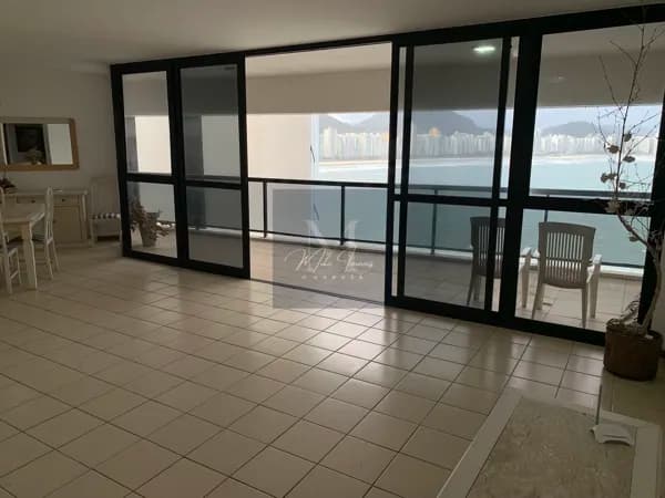 Galhetas. Linda vista para o Mar. Com 160m2 útil. 03 Suítes. 02 vagas e Lazer Completo.