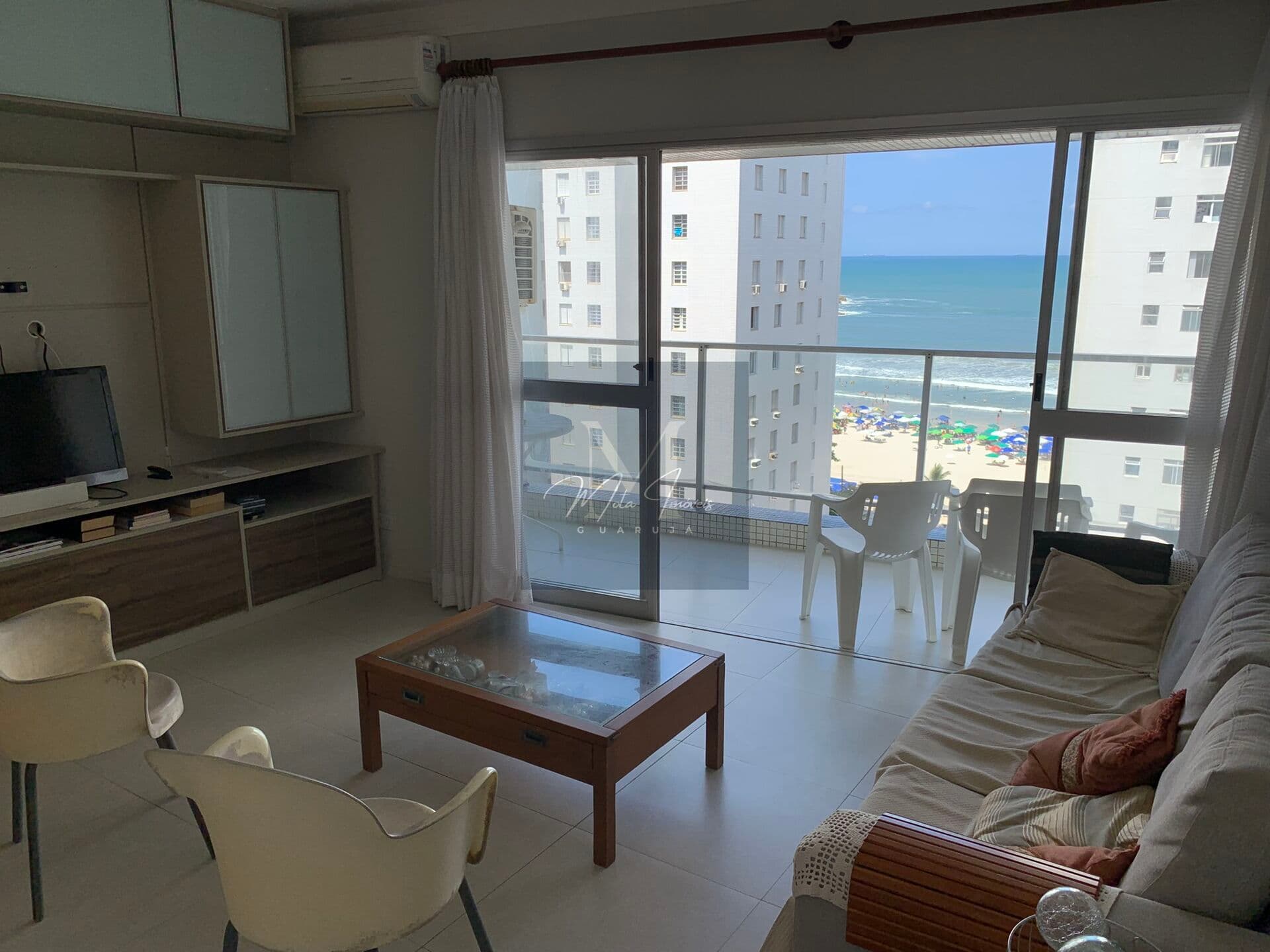 Ao lado da praia. Vista para o Mar. Lazer Completo. 04 Dormitórios. 02 Suítes. 02 vagas
