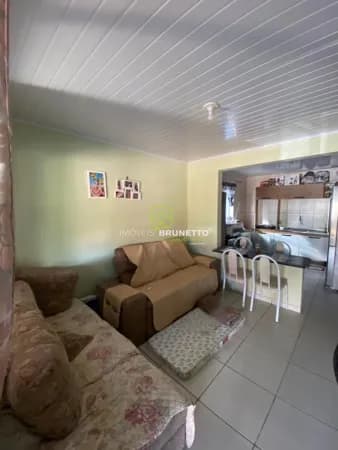 CASA COM 3 QUARTOS, GARAGEM COBERTA E SOBRA DE TERRENO