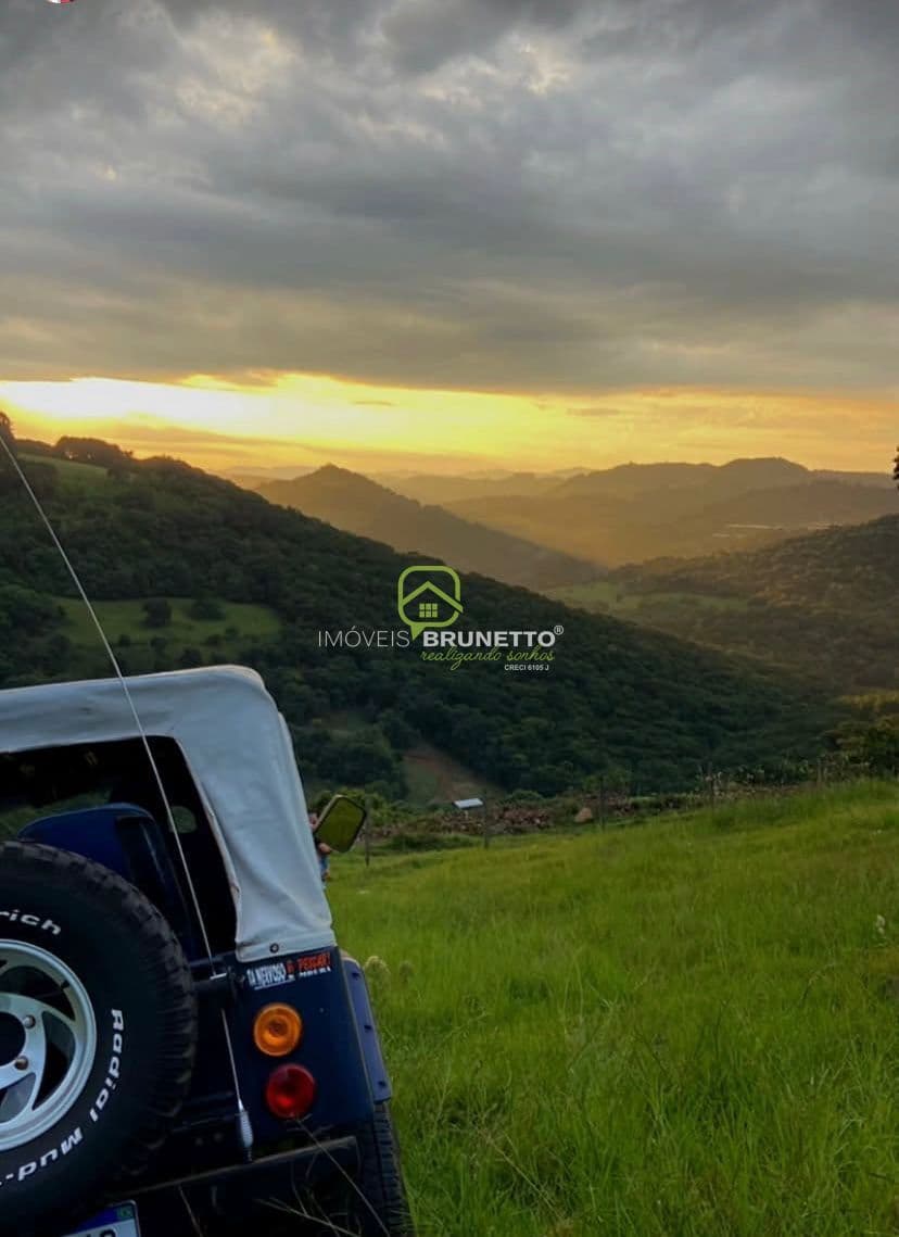 CHACARA DOS SONHOS COM VISTA PANORAMICA EM CAPINZAL