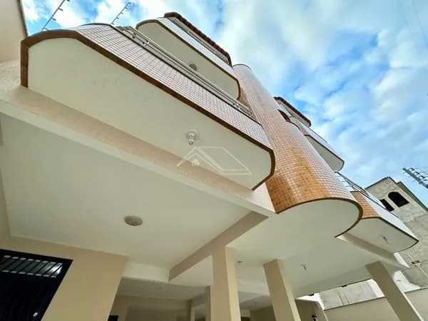 Casa com 3 Pavimentos - São Silvano