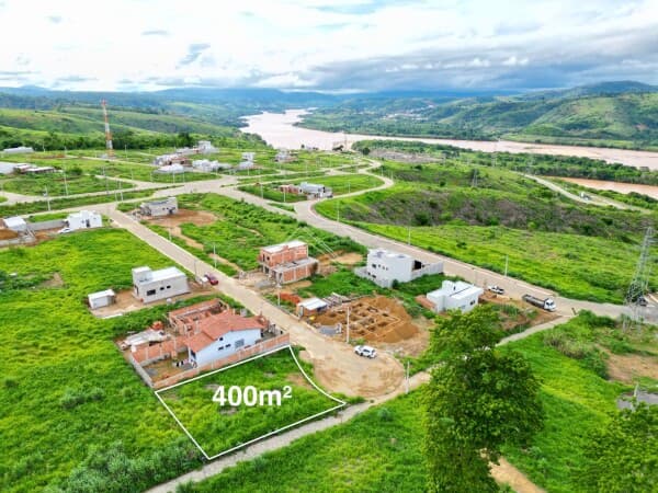 Lote Amplo - 10 minutos do centro