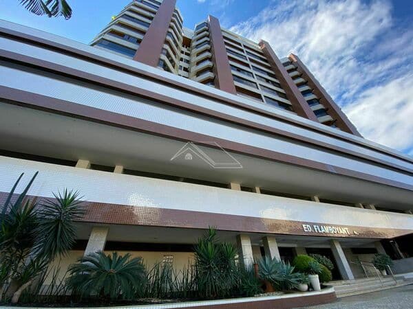 Amplo Apartamento com 3(três) quartos sendo 2(duas) Suítes