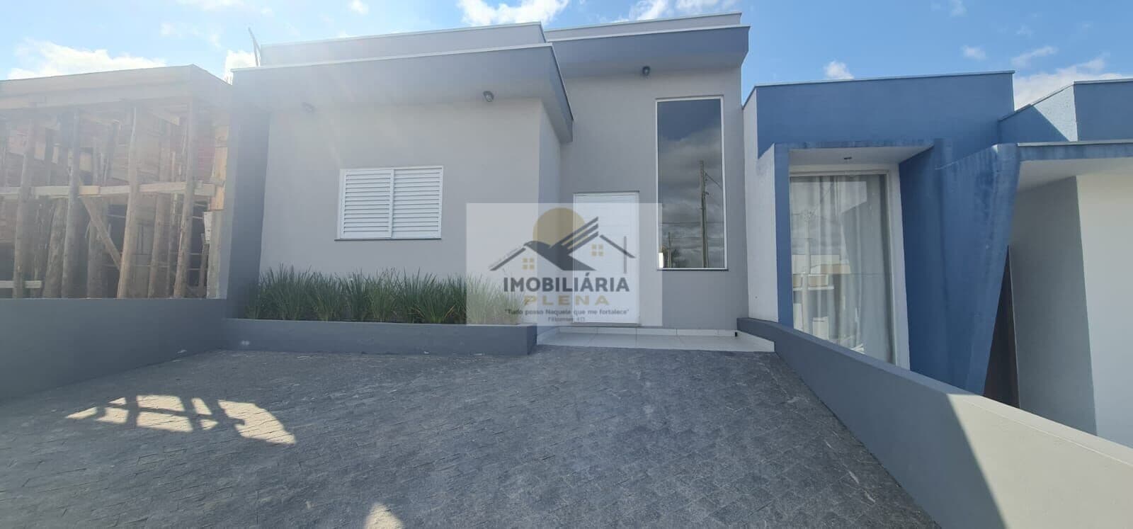 Casa com 3 Dormitórios no Residencial Jardim