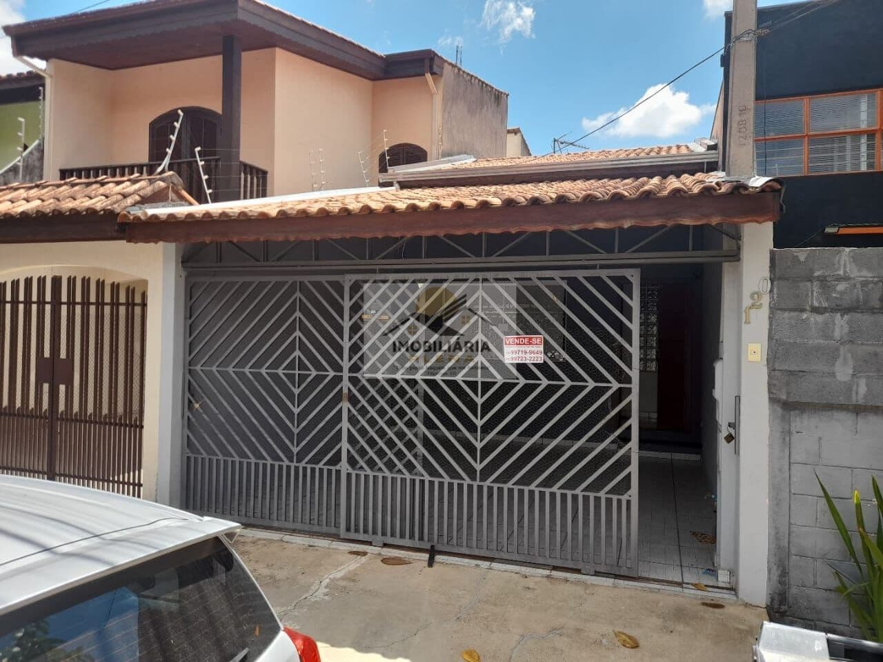 Casa Padrão à venda