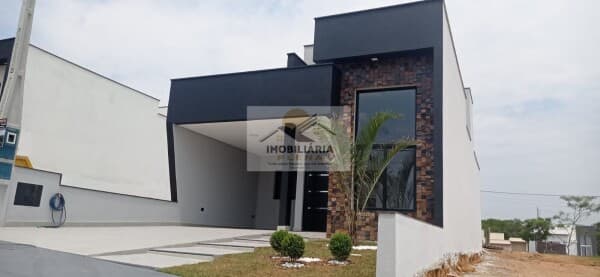 Casa com 3 Dormitórios no Villagio Ipanema 1