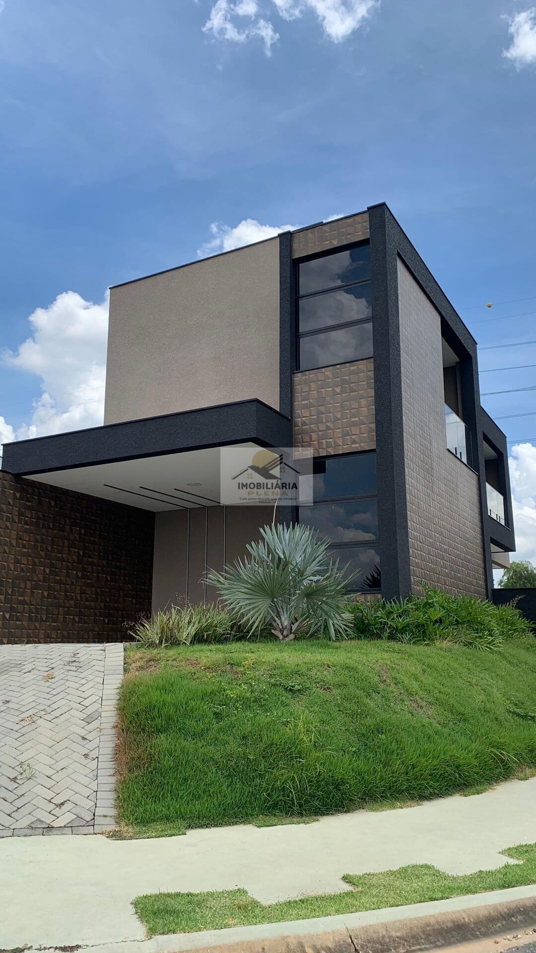 Casa Alto Padrão - Condominio Sunlake - Sorocaba S.P.
