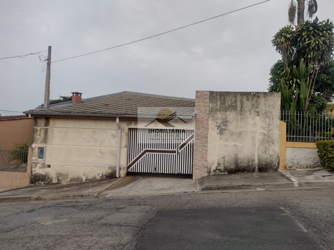 Casa com 3 Dormitórios na Vila Mineirão