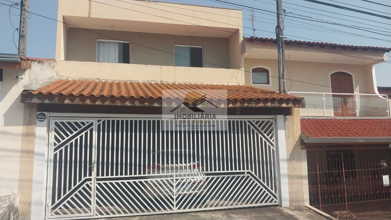 Sobrado com 04 Dormitórios, 2 Suites-Jd São Guilherme