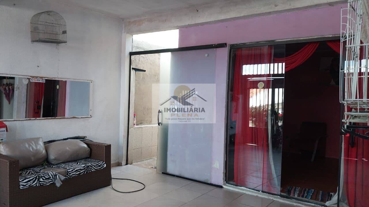 Sobrado Padrão à venda
