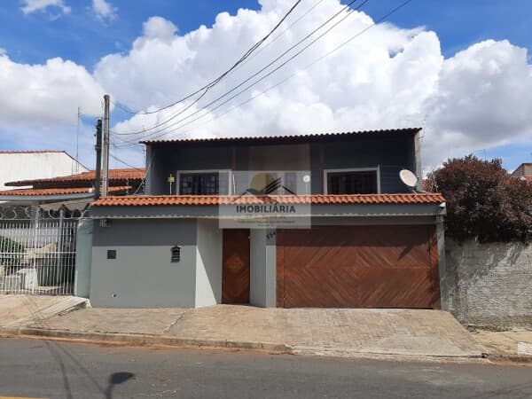 Sobrado com 3 Dormitórios no Jardim Nova Ipanema