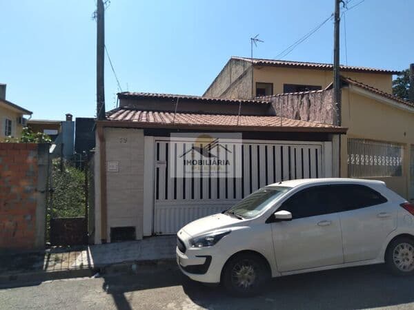 Casa Padrão à venda no Jd. São Guilherme