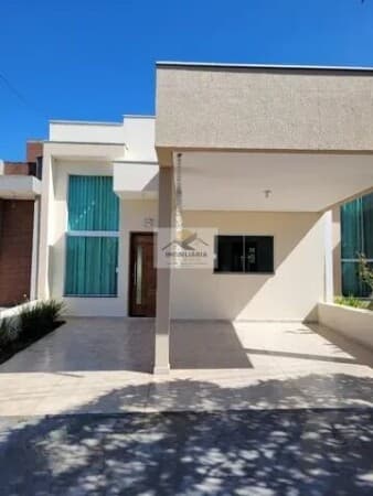 Casa com 3 Dormitórios no Horto II