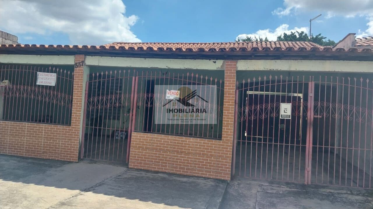 Casa Térrea -2 dormitórios e Edícula com 3 cômodos Jd.Maria Antonio Prado