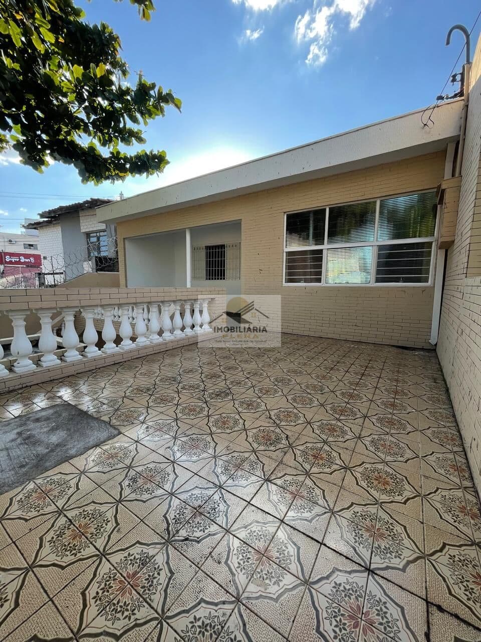 Casa com 02 Dormitórios 250m2-Vila Barão