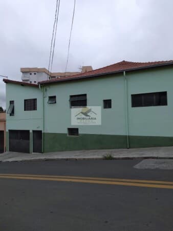 Casa Residencial/Comercial na Vila Santa Rita.