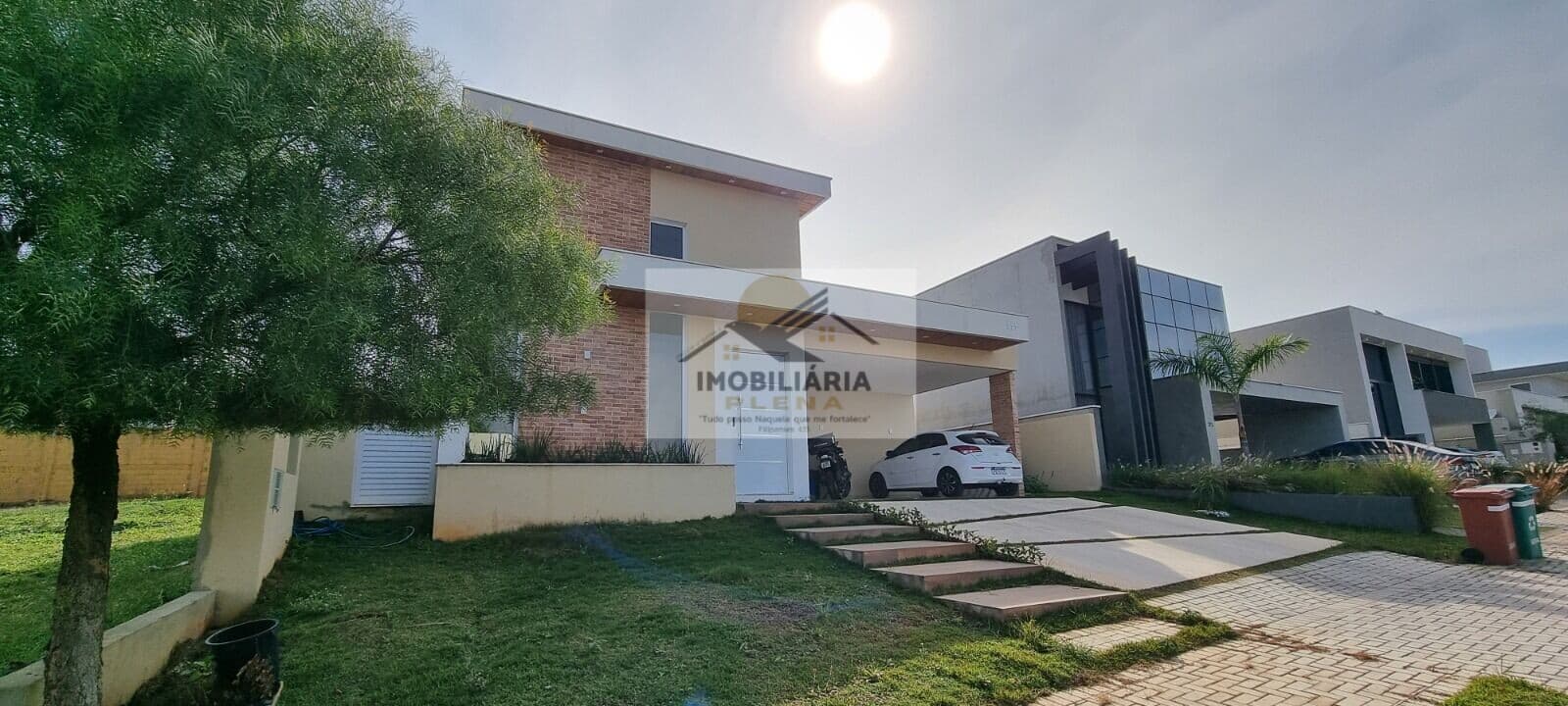 Casa com 3 Dormitórios no Cond Alphaville III