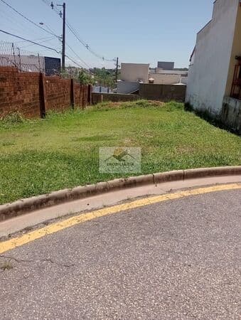 Lote/Terreno em Sorocaba - Condomínio Horto Florestal 2