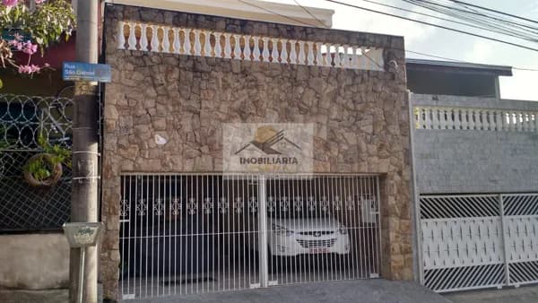 Sobrado com 3 Dormitórios no Jardim Parana