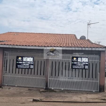Casa com 3 Dormitórios na Vila Gomes