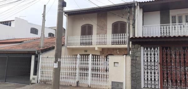 Sobrado 3 Dormitórios no Jardim São Guilherme