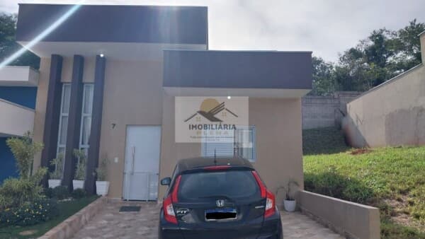 Casa com 3 Dormitórios no Horto Florestal Villagio