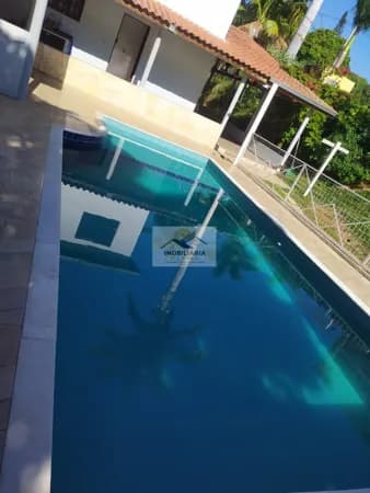 Chácara com três dormitórios Loteamento Dinorah Rosa