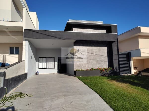 Casa 3 Dormitórios no Condomínio Campos do Conde