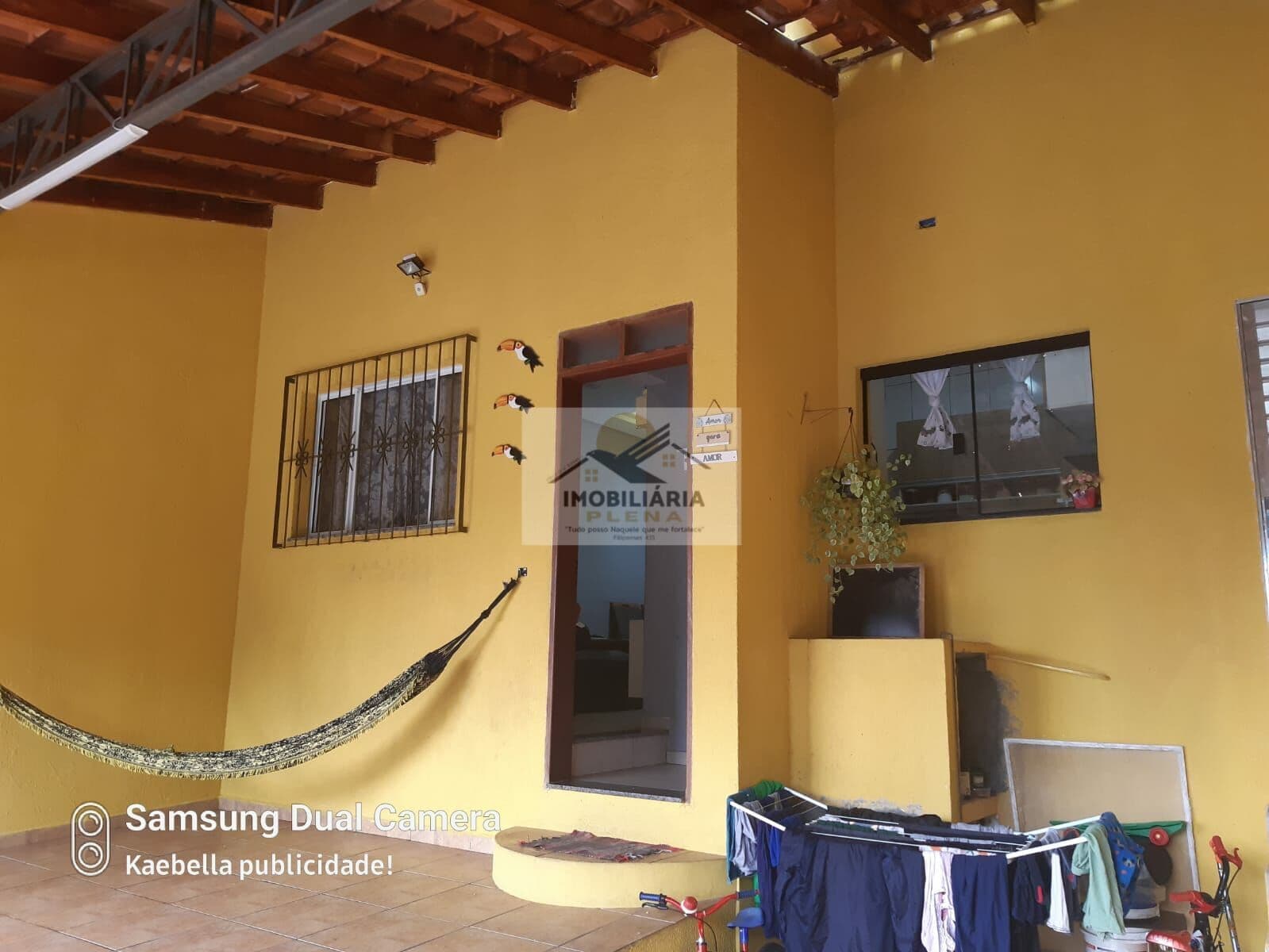 Ótima casa com edícula à venda no Wanel Ville