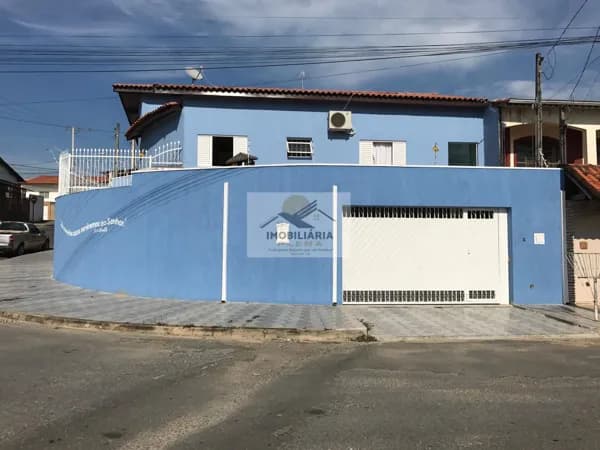 Casa 03 Dormitórios - Salto de Pirapora