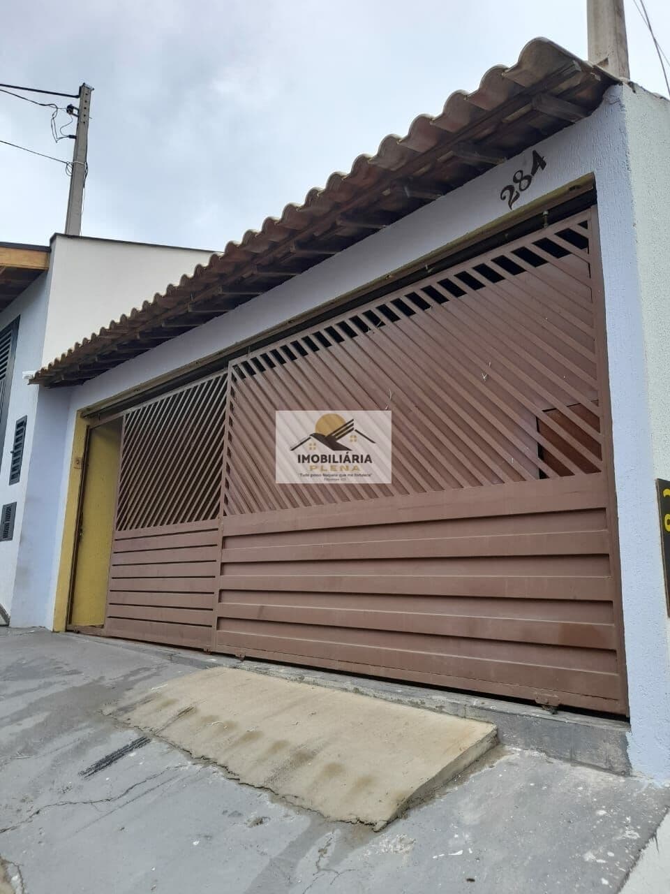Sobrado com 5 dormitórios na Vila Primavera.