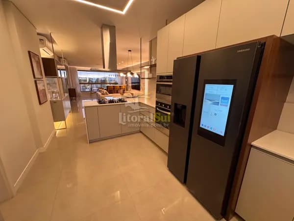 Apartamento de alto padrão à venda no Centro de Tubarão – Residencial Euro