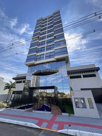 APARTAMENTO MOBILIADO NO RESIDENCIAL FONTAINEBLEAU
