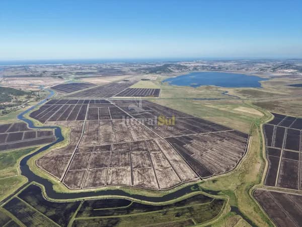 Propriedade Rural em Tubarão, Santa Catarina: 765 Hectares.