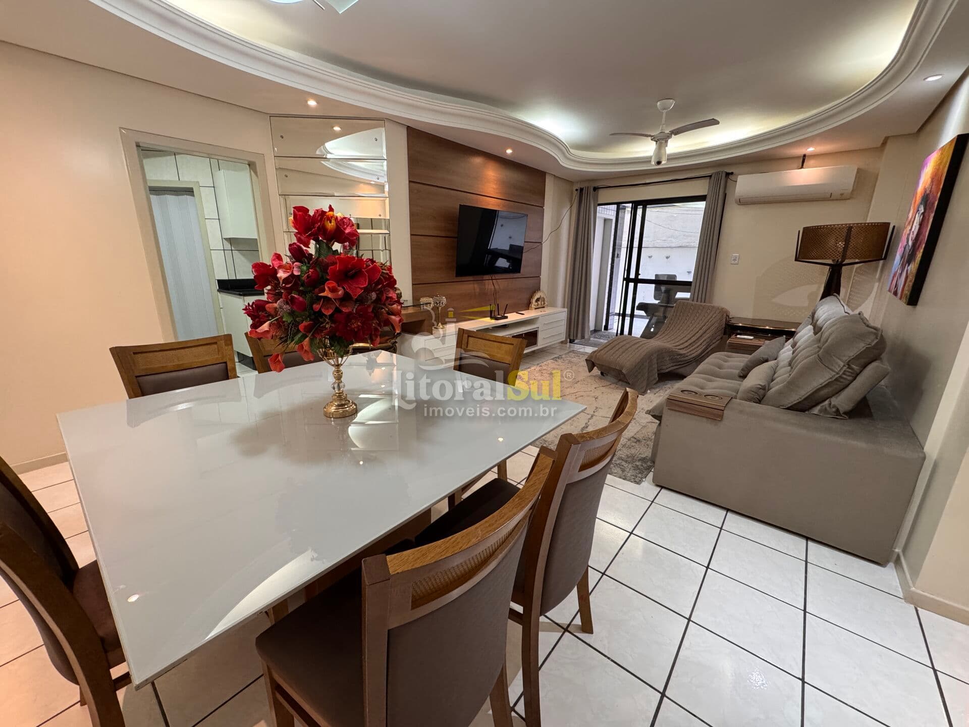 APARTAMENTO MOBILIADO NO RESIDENCIAL MARAMBAIA