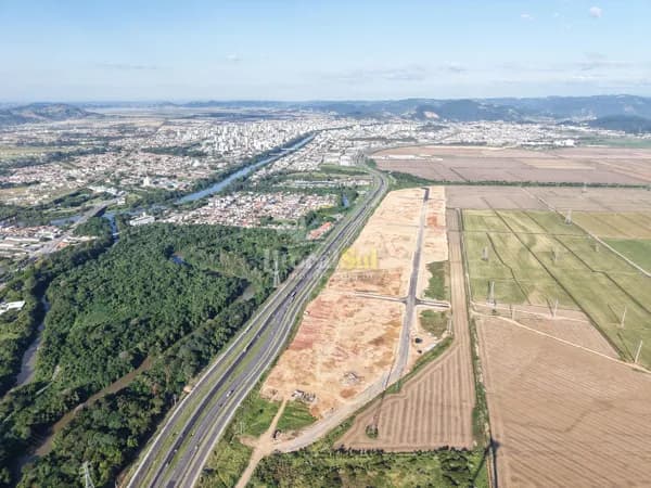 Terreno à venda no Parque Empresarial Tubarão – 6.057,45 m² – Revoredo, Tubarão/SC
