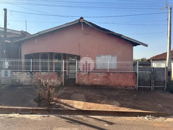 Casa com excelente localização próxima ao Rio Grande