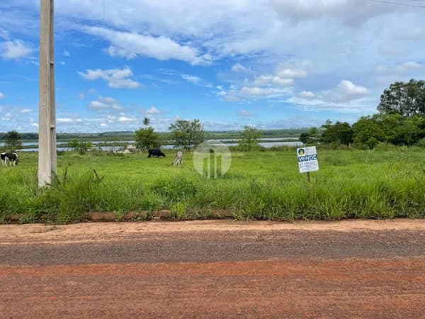 Lote/Terreno em Planura - Centro