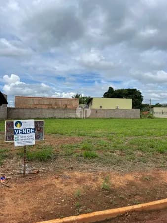 Lote/Terreno em Planura - Centro